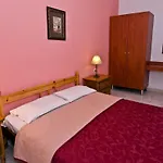 Zaneta & 3*